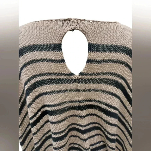 Wooden Ships EUC Black  and Brown LS Knit Sweater Size M-L - Picture 4 of 9